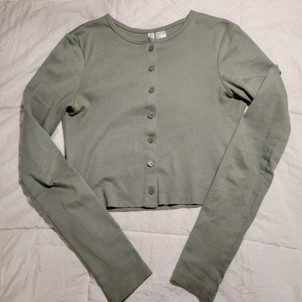 Button Up Cropped Long Sleeve Shirt (Cardigan)